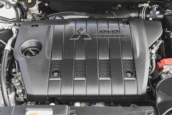 2015 Mitsubishi Outlander XLS ZK