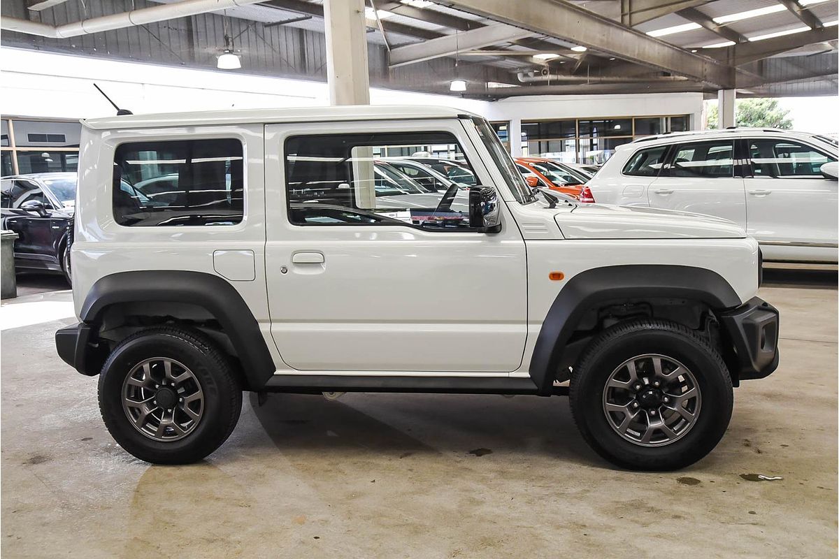 2022 Suzuki Jimny GLX GJ