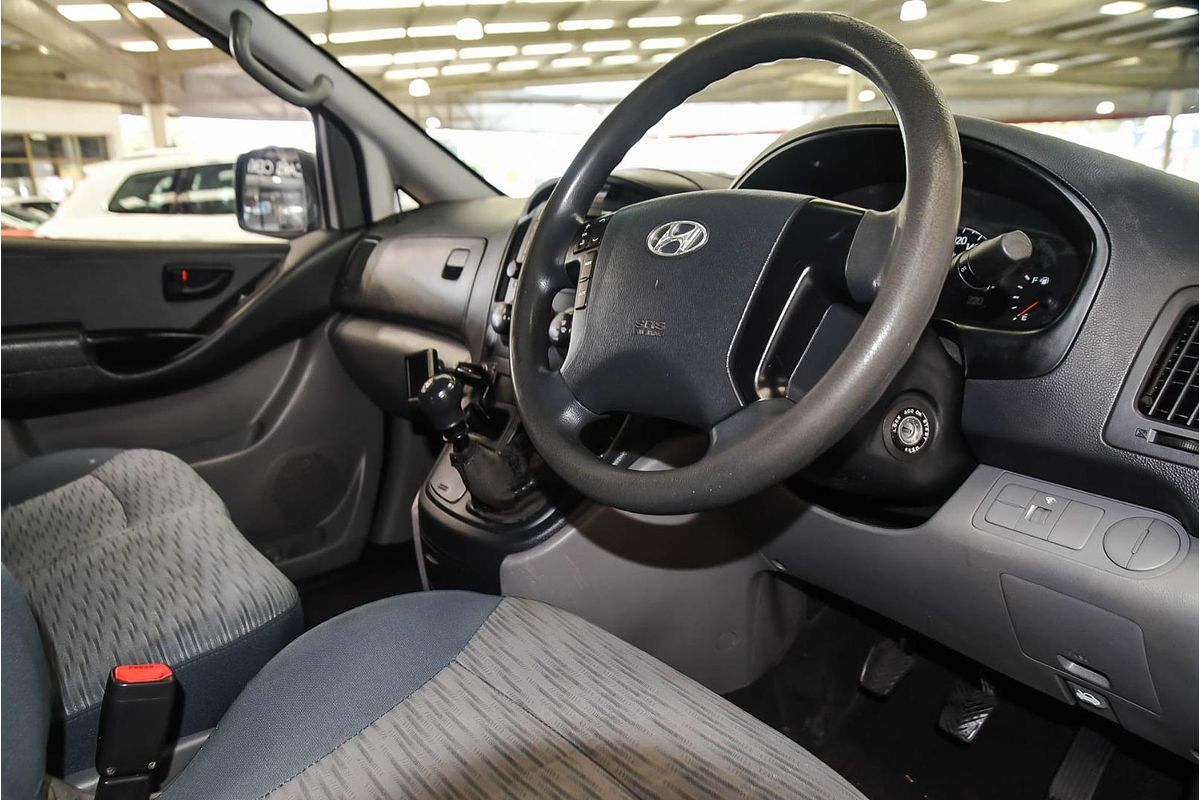 2013 Hyundai iLoad TQ2-V