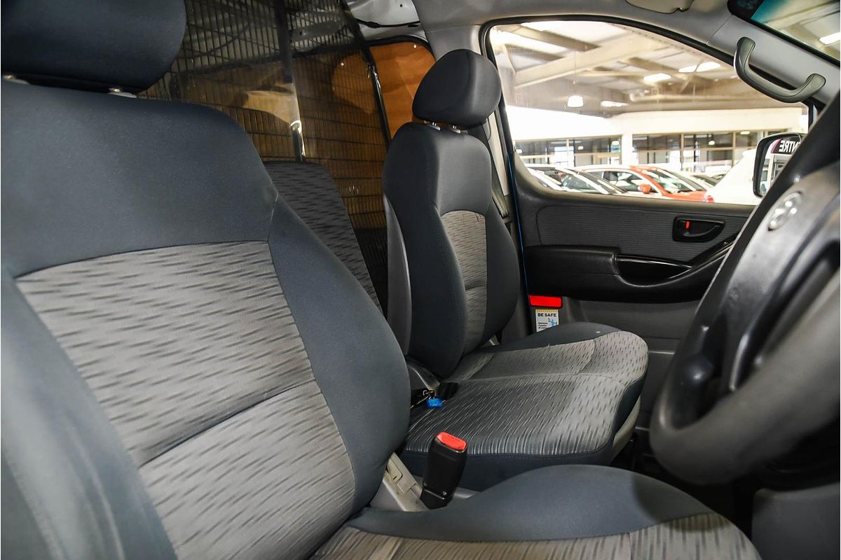 2013 Hyundai iLoad TQ2-V