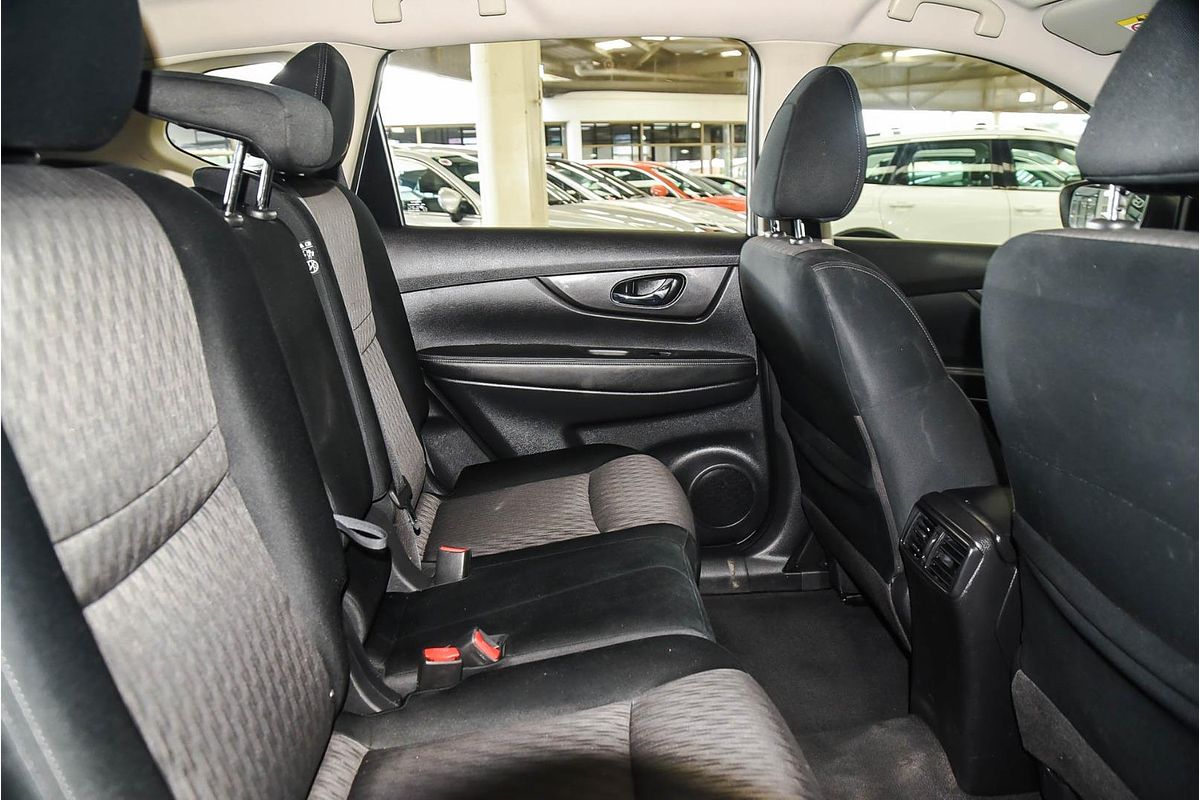 2022 Nissan X-TRAIL ST T32