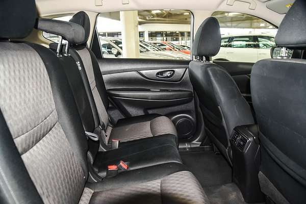 2022 Nissan X-TRAIL ST T32