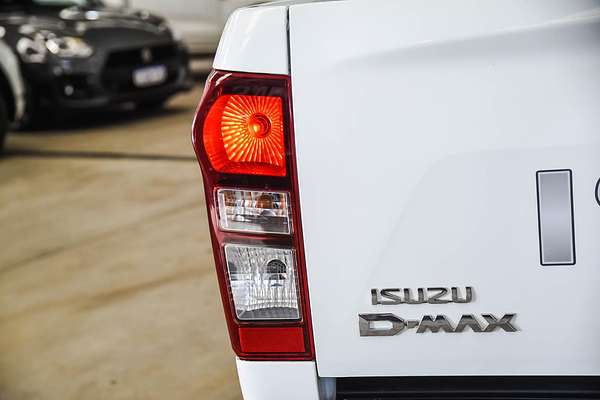 2019 Isuzu D-MAX SX High Ride Rear Wheel Drive