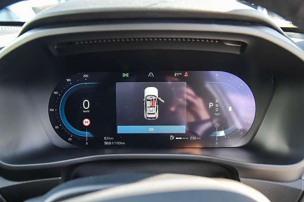 2022 Volvo XC40 Ultimate B5 Dark
