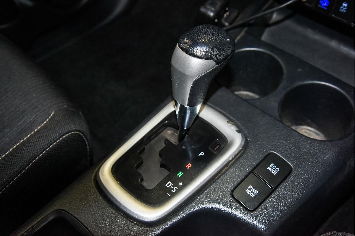 2020 Toyota Hilux SR5 GUN126R 4X4