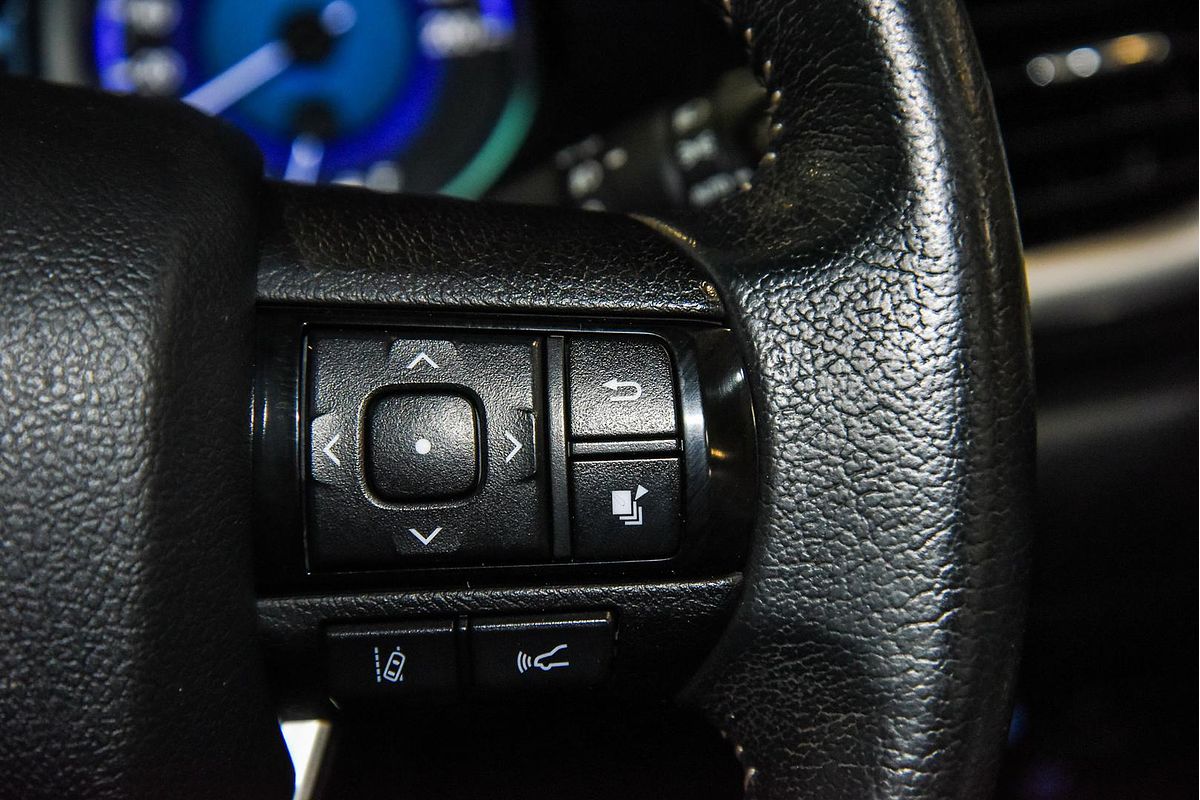 2020 Toyota Hilux SR5 GUN126R 4X4