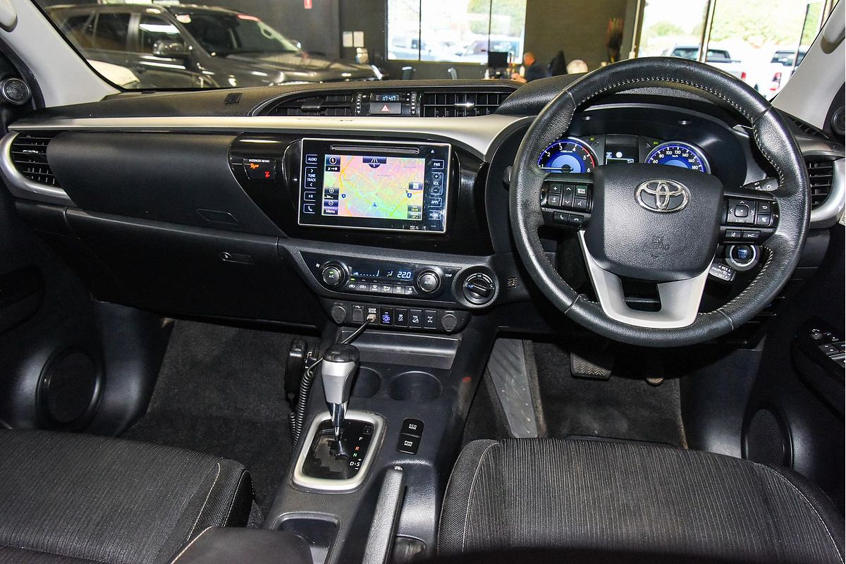 2020 Toyota Hilux SR5 GUN126R 4X4