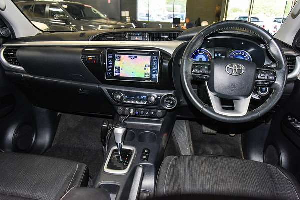 2020 Toyota Hilux SR5 GUN126R 4X4