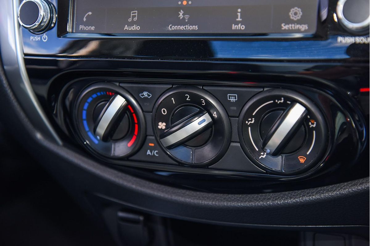 2021 Nissan Navara SL D23 Rear Wheel Drive