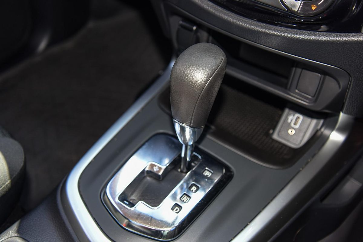 2021 Nissan Navara SL D23 Rear Wheel Drive