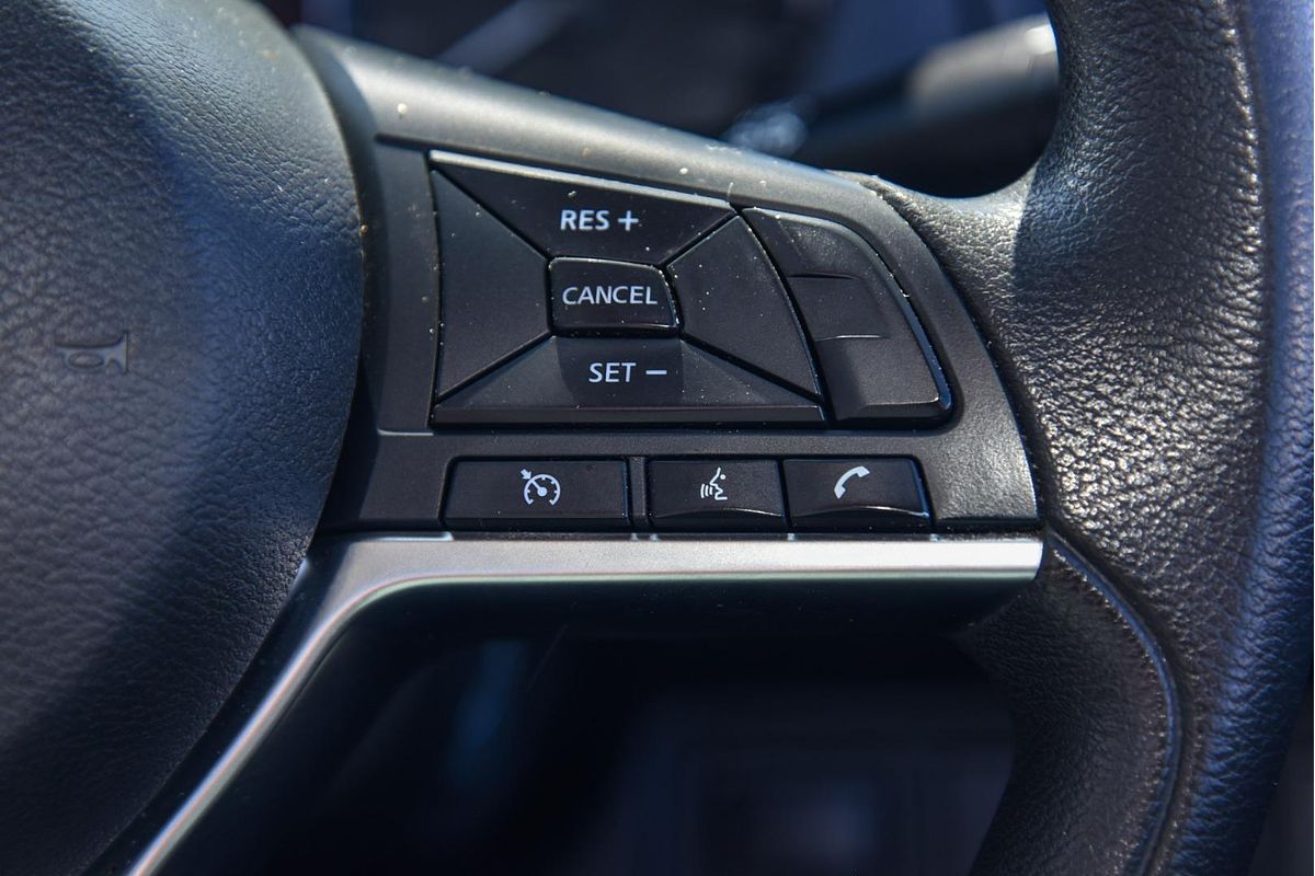 2021 Nissan Navara SL D23 Rear Wheel Drive