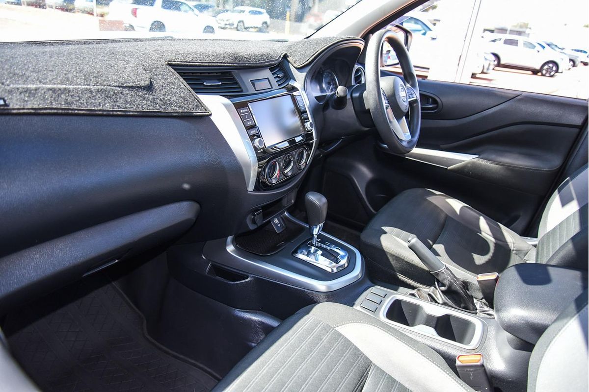 2021 Nissan Navara SL D23 Rear Wheel Drive
