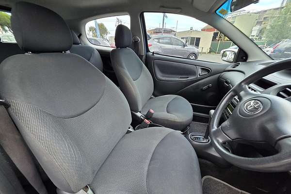 2005 Toyota Echo NCP10R