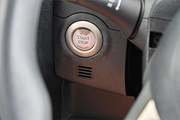 2012 Nissan Almera Ti N17