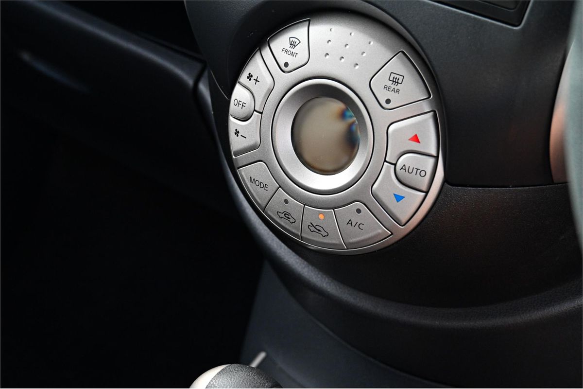 2012 Nissan Almera Ti N17