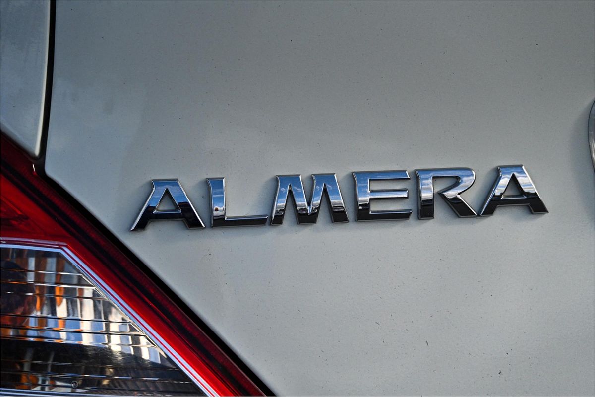 2012 Nissan Almera Ti N17