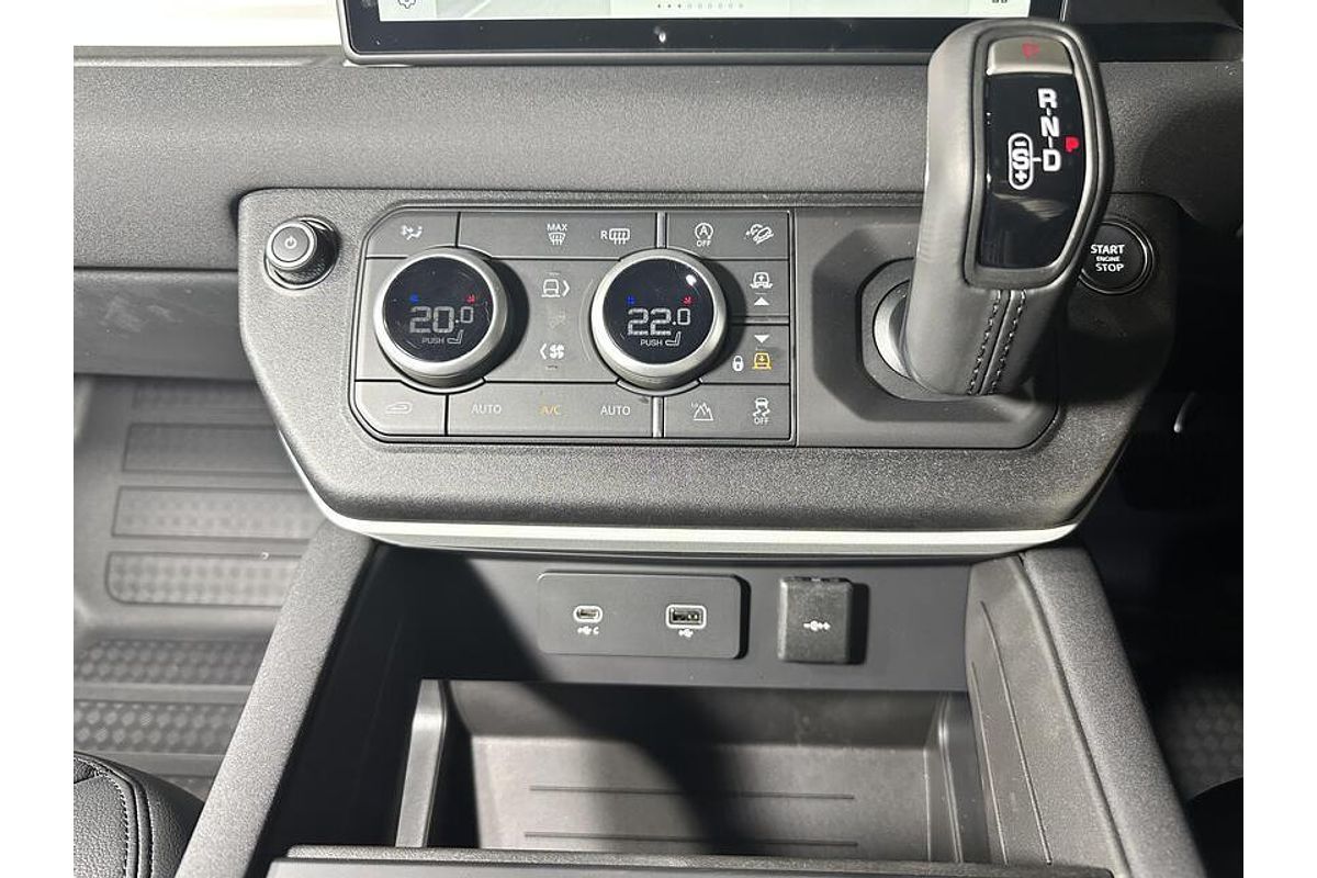 2023 Land Rover Defender 110 D300 SE L663