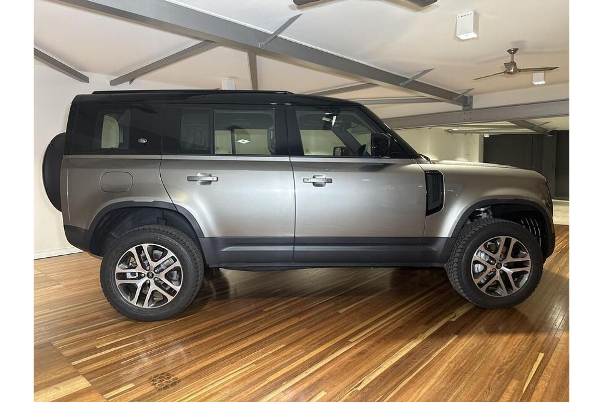 2023 Land Rover Defender 110 D300 SE L663