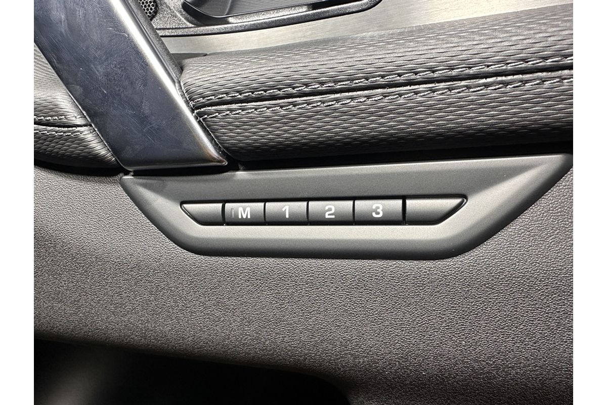 2024 Land Rover Discovery Sport P250 Dynamic HSE L550