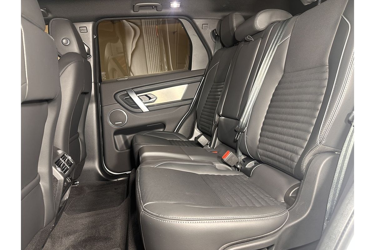 2024 Land Rover Discovery Sport P250 Dynamic HSE L550