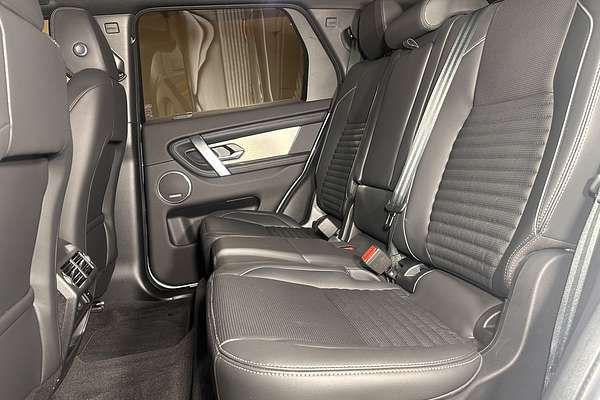 2024 Land Rover Discovery Sport P250 Dynamic HSE L550