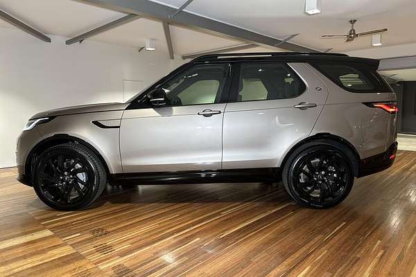 2023 Land Rover Discovery D300 R-Dynamic SE Series 5
