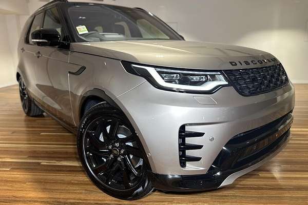 2023 Land Rover Discovery D300 R-Dynamic SE Series 5