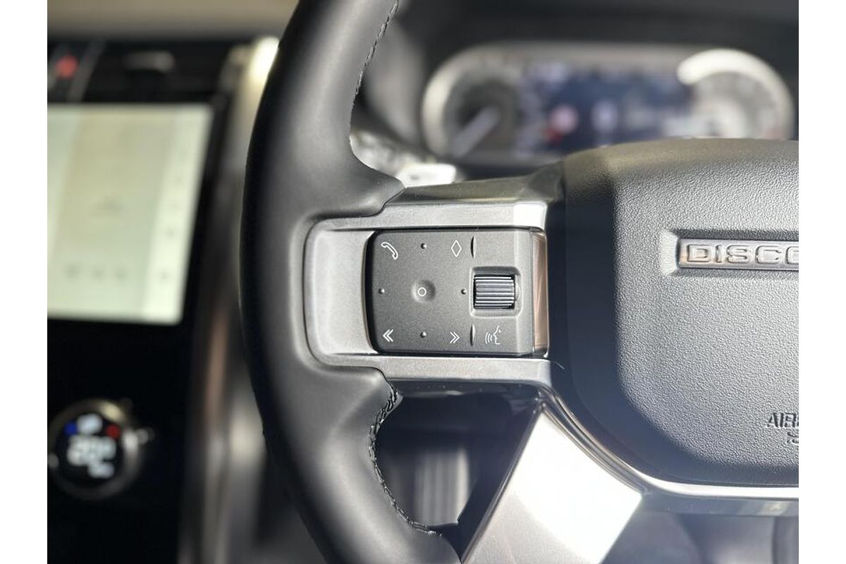 2023 Land Rover Discovery D300 R-Dynamic SE Series 5