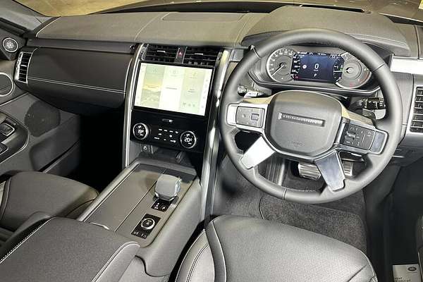 2023 Land Rover Discovery D300 R-Dynamic SE Series 5
