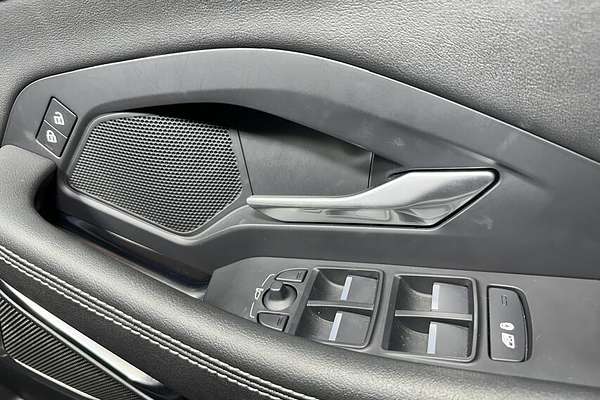 2021 Jaguar E-PACE P250 R-Dynamic SE X540