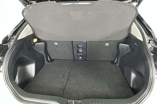 2022 Toyota Yaris Cross Urban MXPB10R