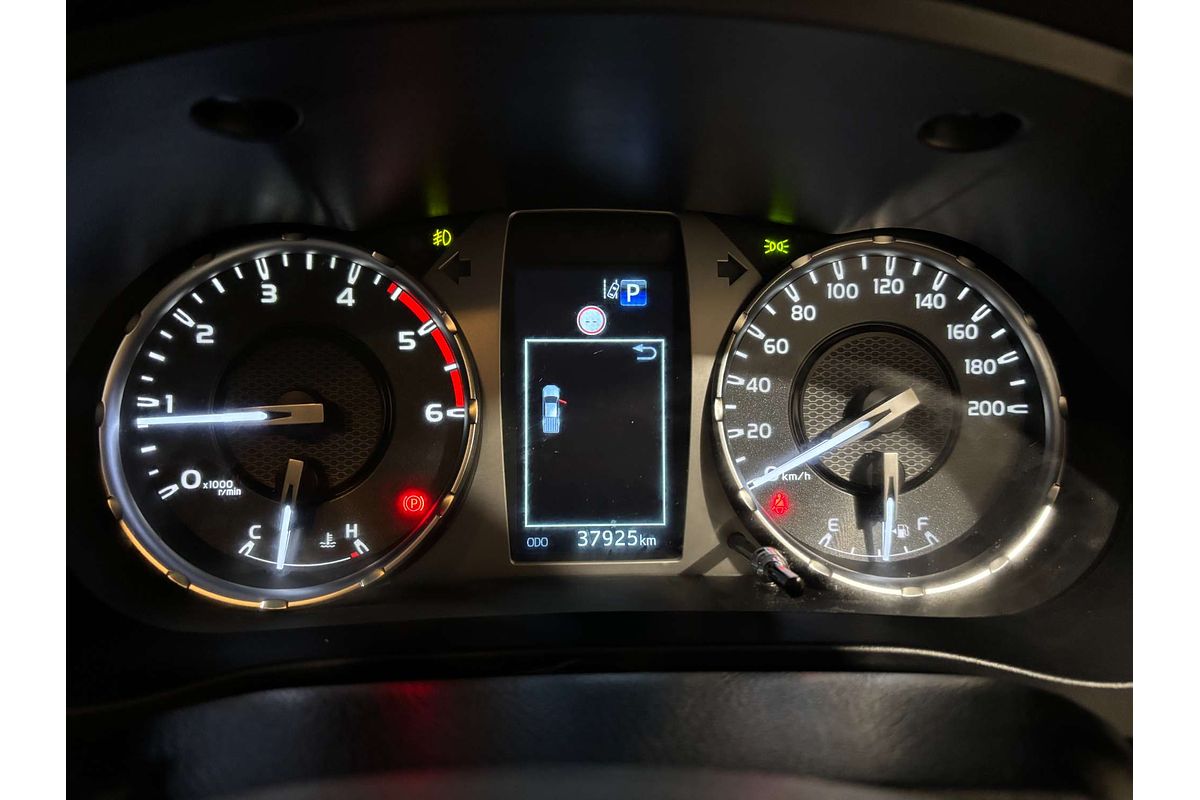 2023 Toyota Hilux SR5 GUN126R 4X4