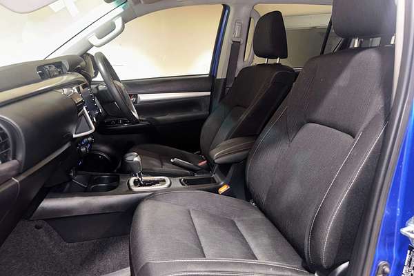 2023 Toyota Hilux SR5 GUN126R 4X4