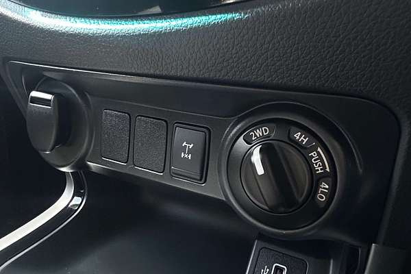 2019 Nissan Navara ST D23 Series 3 4X4