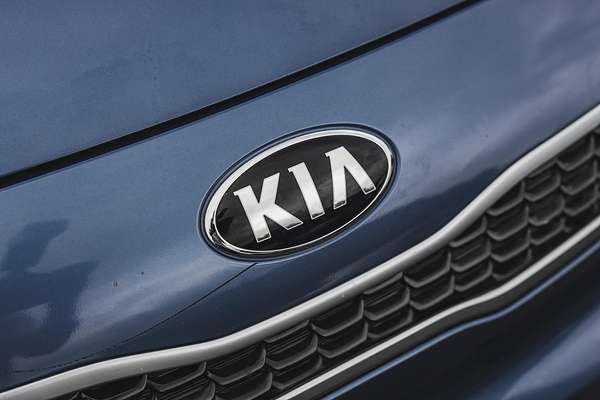 2015 Kia Rio S UB