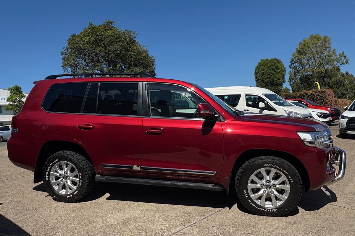 2018 Toyota Landcruiser Sahara VDJ200R