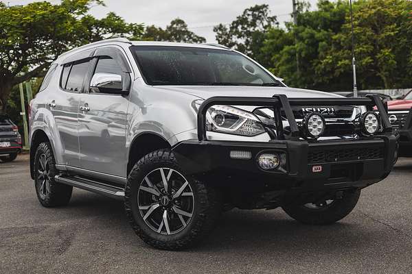 2020 Isuzu MU-X LS-T