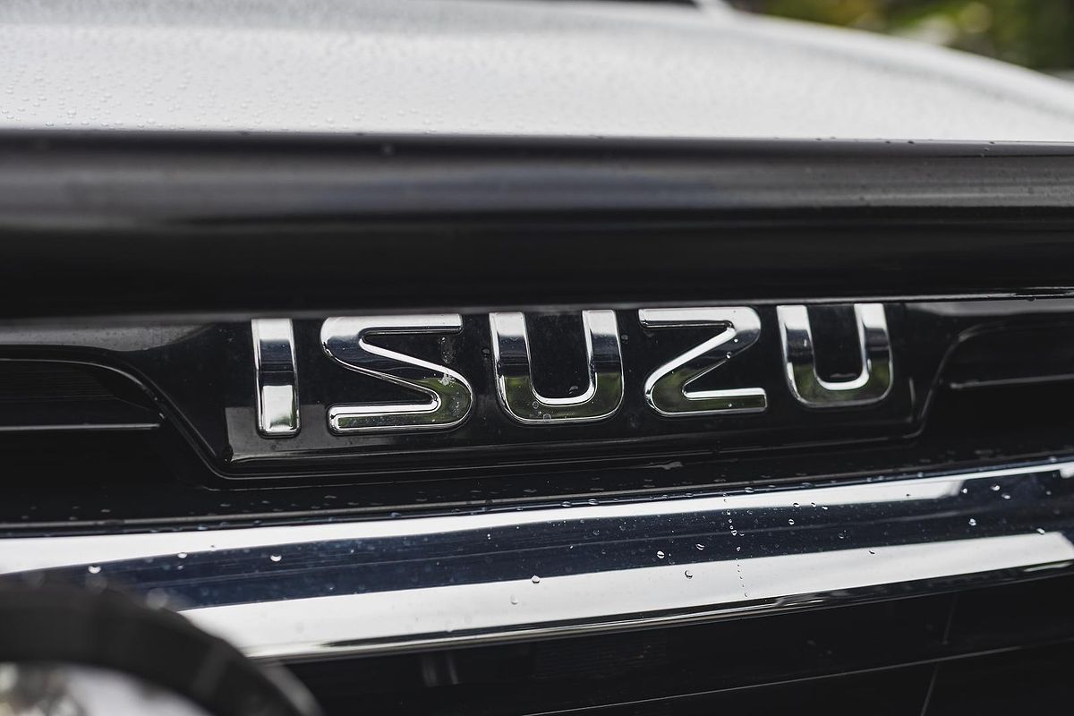 2020 Isuzu MU-X LS-T