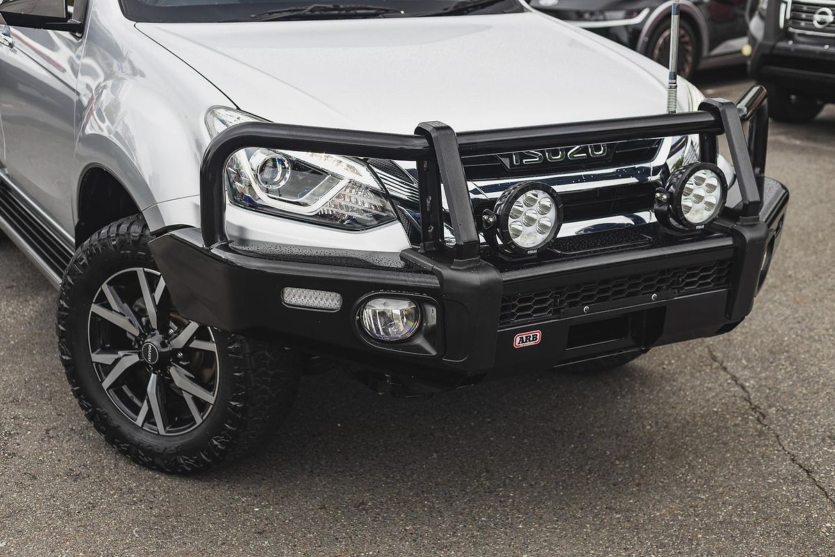 2020 Isuzu MU-X LS-T