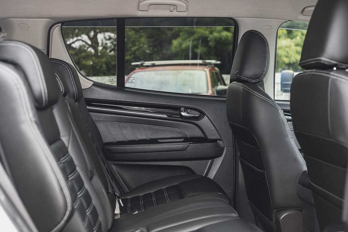 2020 Isuzu MU-X LS-T