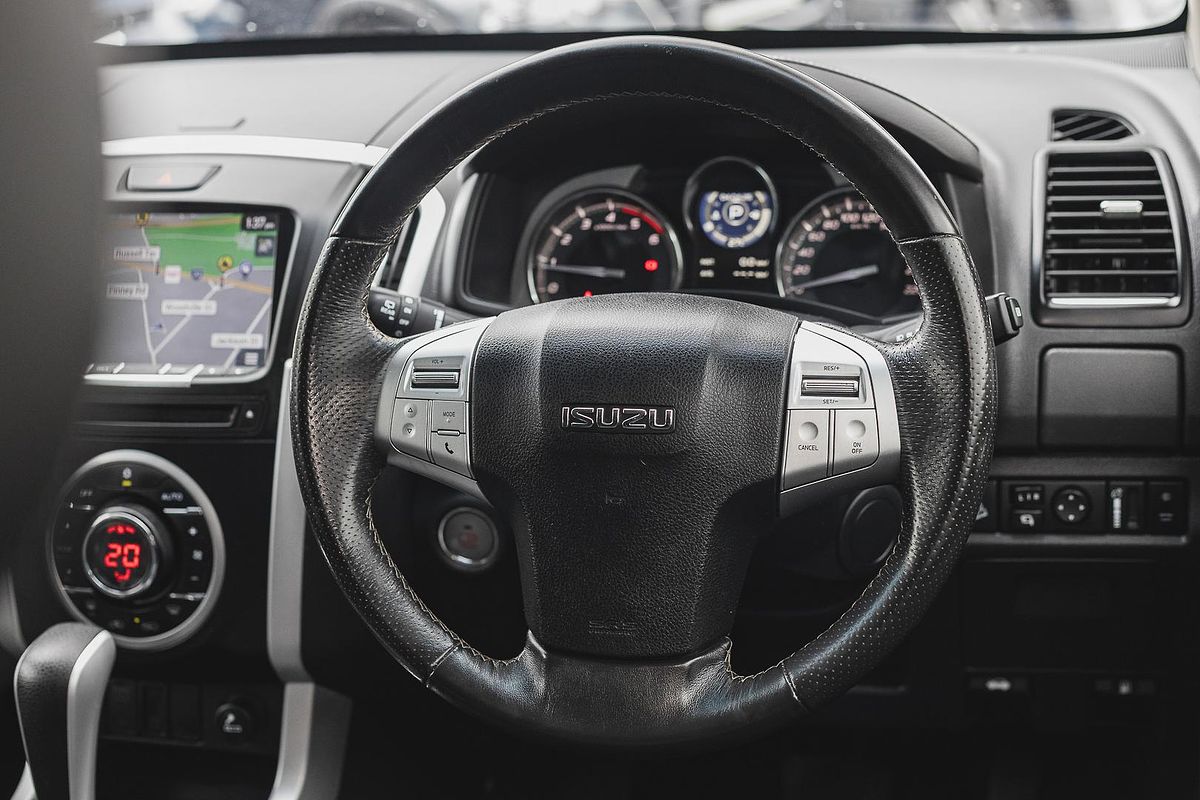 2020 Isuzu MU-X LS-T