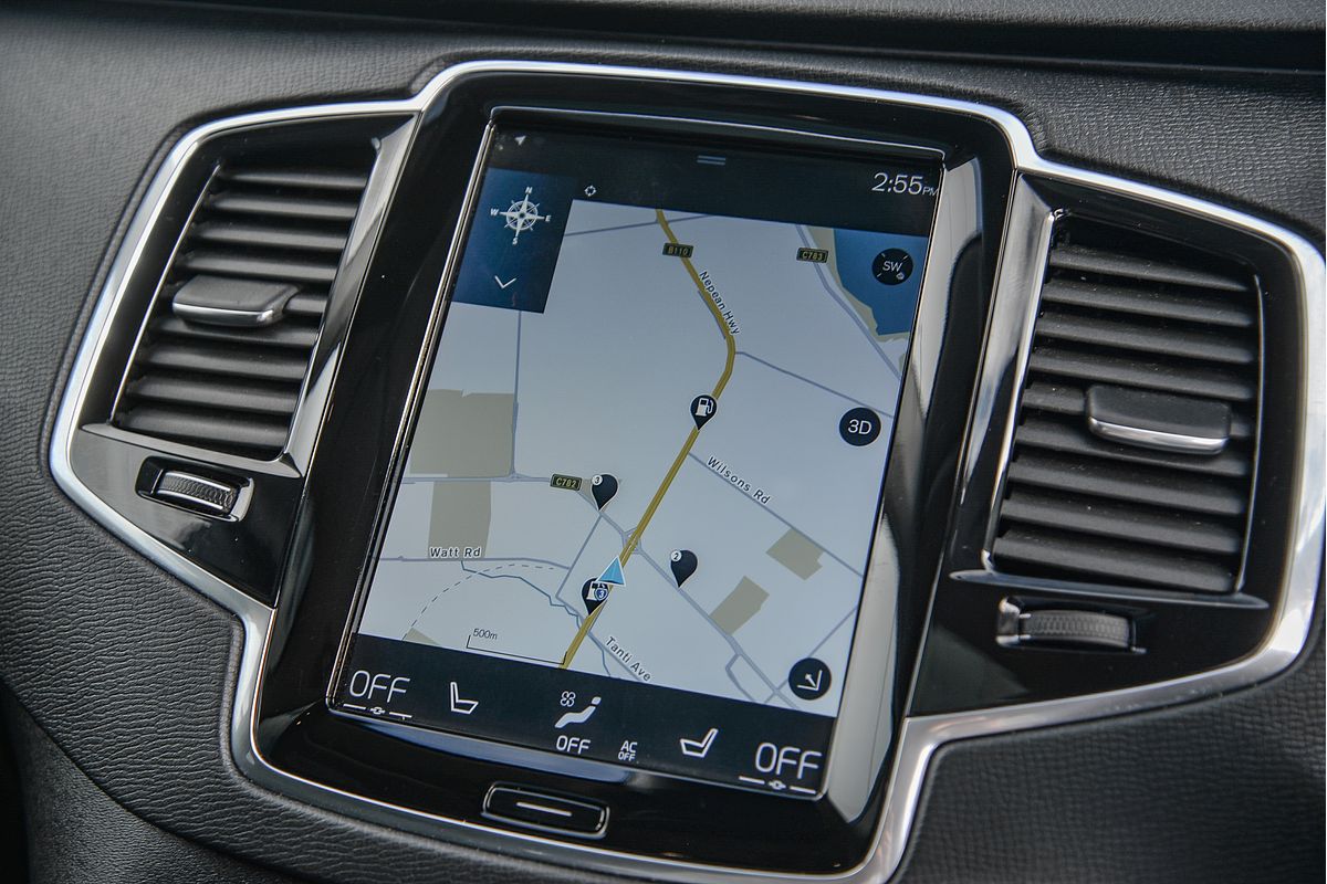 2021 Volvo XC90 T6 Momentum