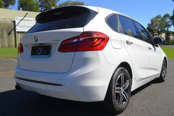 2014 BMW 2 Series 218i Sport Line F45