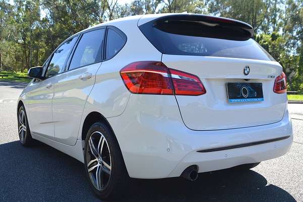 2014 BMW 2 Series 218i Sport Line F45