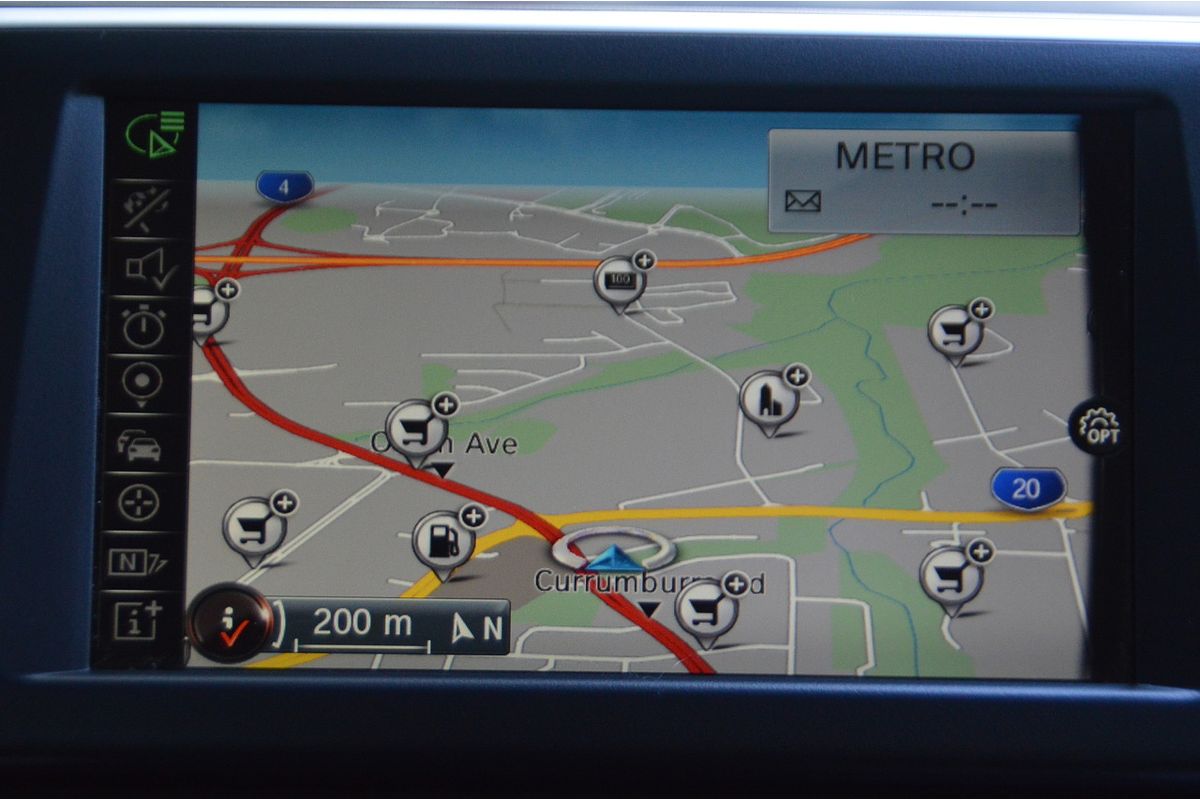 2014 BMW 2 Series 218i Sport Line F45