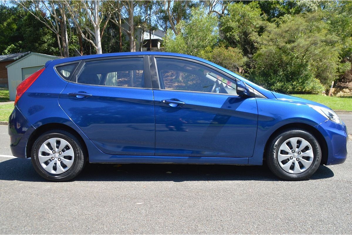 2016 Hyundai Accent Active RB4