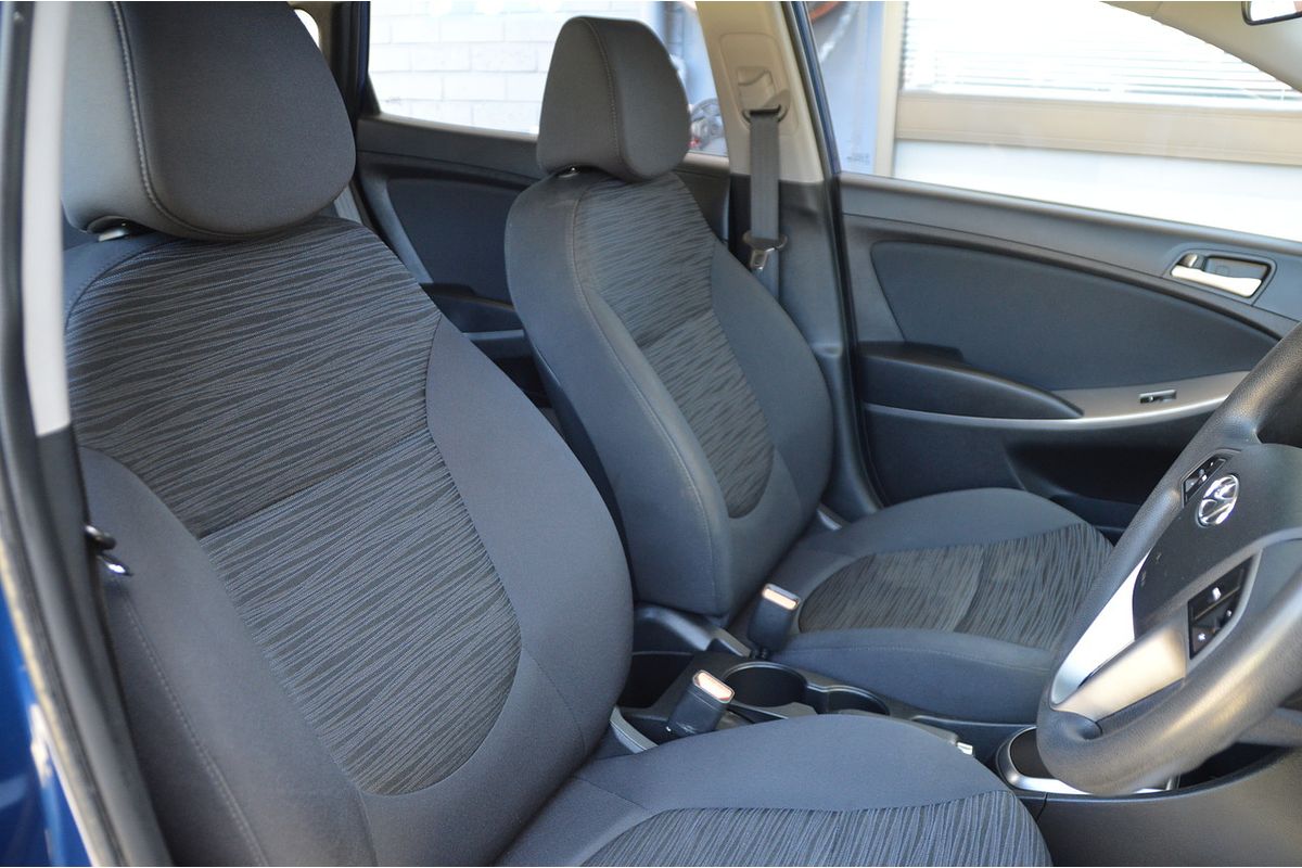 2016 Hyundai Accent Active RB4