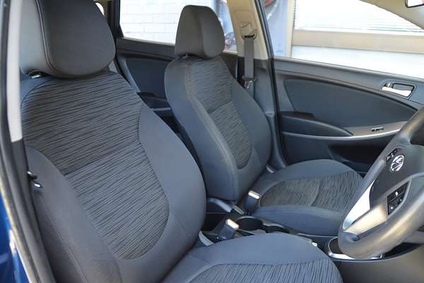 2016 Hyundai Accent Active RB4
