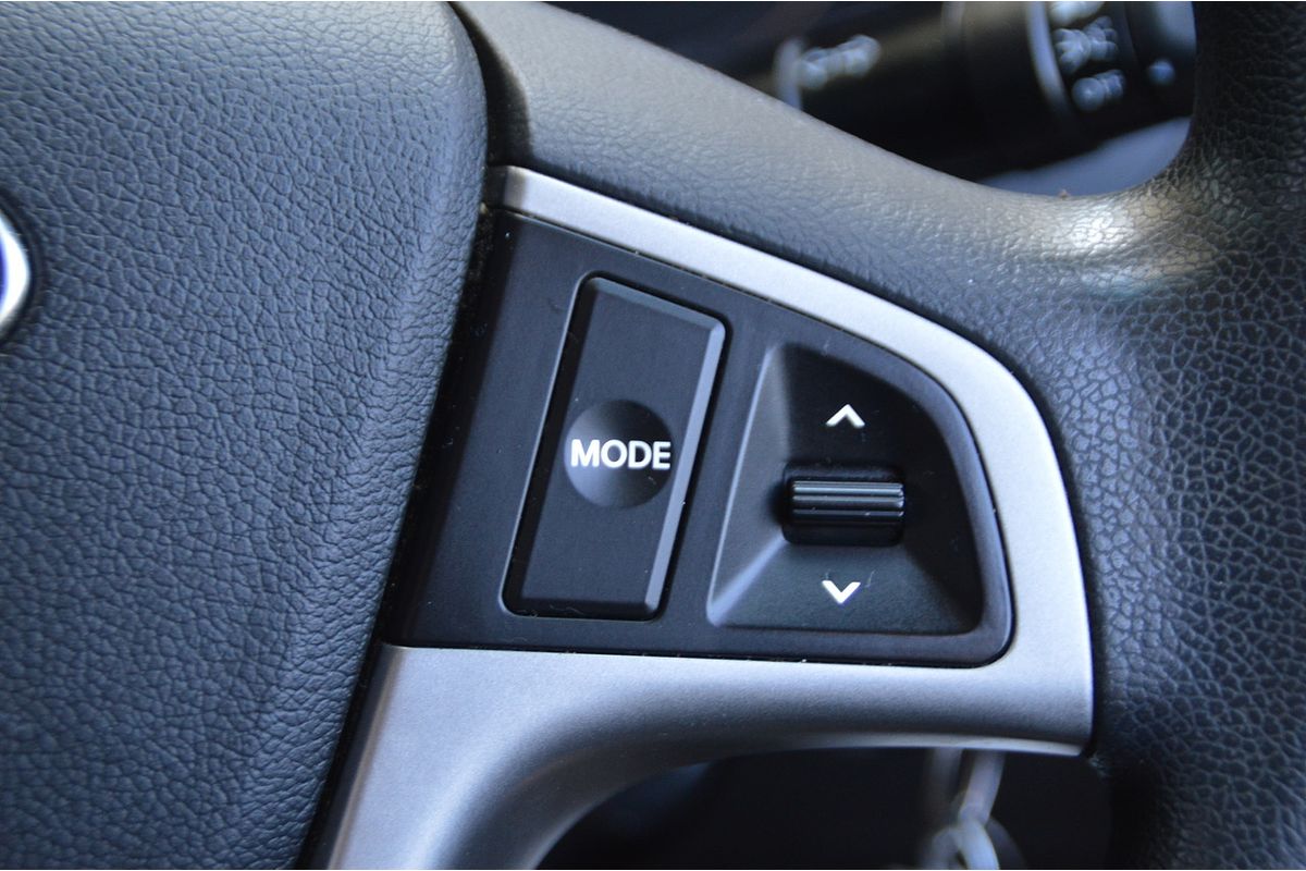 2016 Hyundai Accent Active RB4