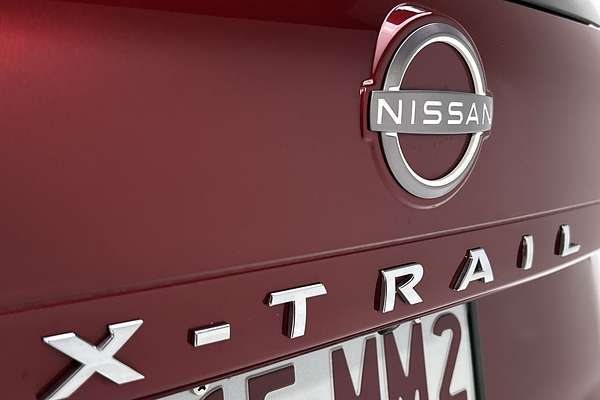 2023 Nissan X-TRAIL ST T33